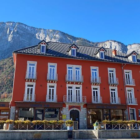 Hotel Oberland Ле-Бур-д'Уазан Экстерьер фото