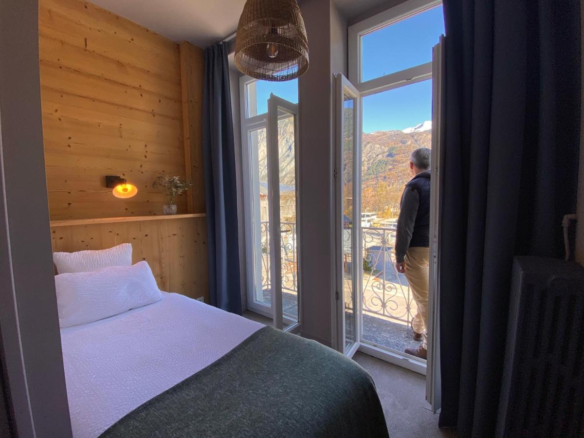 Hotel Oberland Ле-Бур-д'Уазан Экстерьер фото