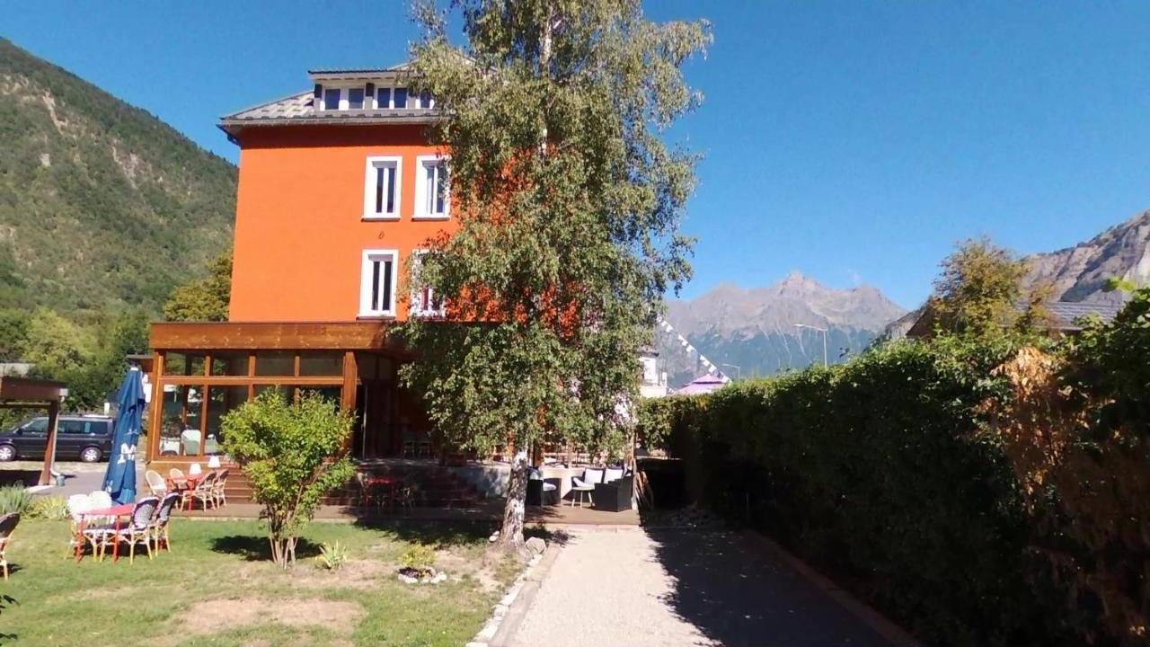 Hotel Oberland Ле-Бур-д'Уазан Экстерьер фото