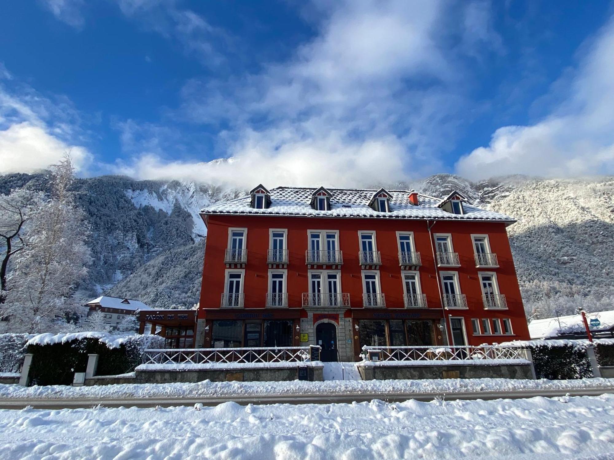 Hotel Oberland Ле-Бур-д'Уазан Экстерьер фото