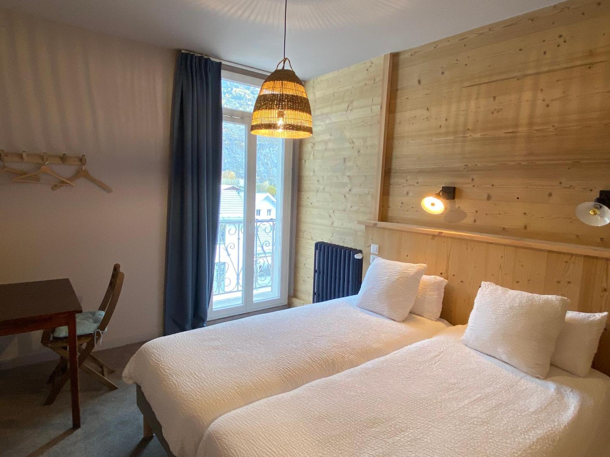 Hotel Oberland Ле-Бур-д'Уазан Экстерьер фото